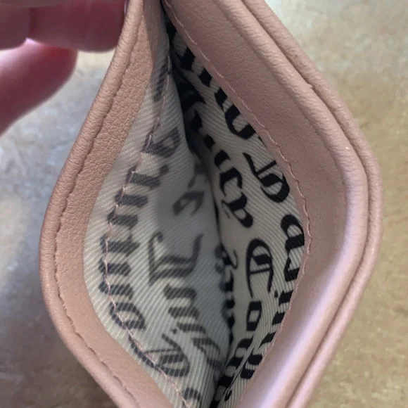 Juicy couture pink card holder - Picture 3 of 3